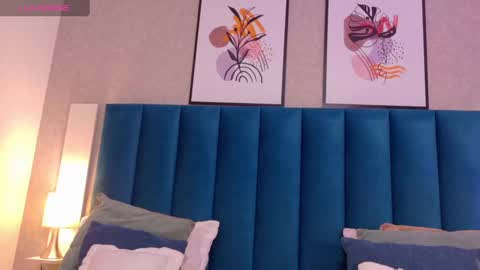 Snapshot of cheneelllorens chatting on 09.30.25 online show from 09.30.25