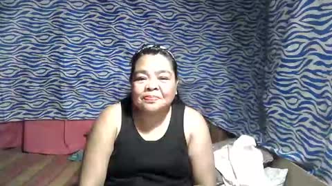 Snapshot of chenita_kits chatting on 10.16.25 chenita_kits online show from 10.16.25