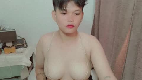 Snapshot of chennybbgirl chatting on 10.22.25 chenny online show from 10.22.25