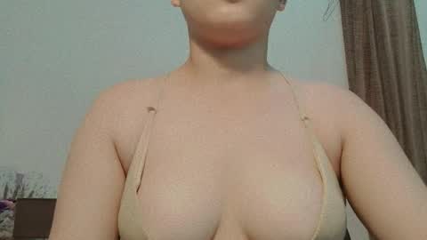 Snapshot of chennybbgirl chatting on 11.09.25 chenny online show from 11.09.25