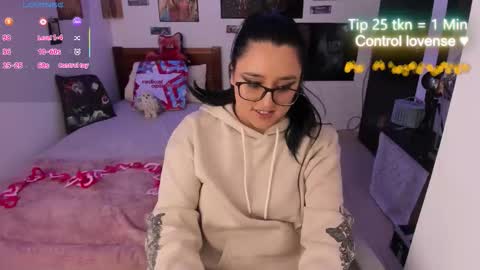 Snapshot of cherry_blushh chatting on 02.02.26 cherry_blushh online show from 02.02.26