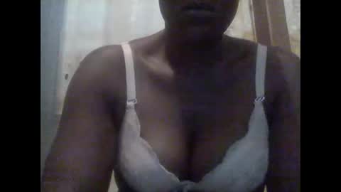 Snapshot of cherry_cherry2 chatting on 09.15.25 cherry_cherry2 online show from 09.15.25