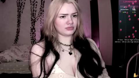 cherry_elfcat online show from 11.15.25