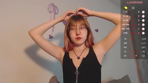 Snapshot of cherry_hazzze chatting on 10.26.25 Cheryl online show from 10.26.25