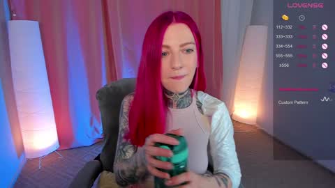 Roxy online show from 02.06.25