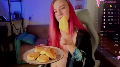 Roxy online show from 11.14.25