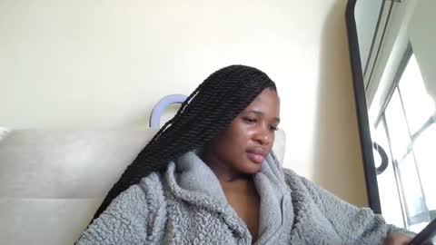 Cherryblossom2002 online show from 10.18.25