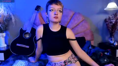 Snapshot of cherryblow_ chatting on 11.06.25 Cherry Glow online show from 11.06.25