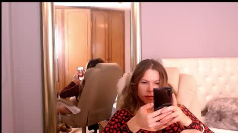 Anna online show from 12.04.25