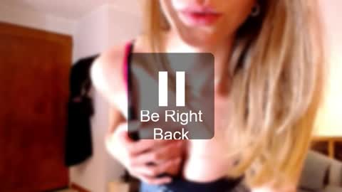 Snapshot of cherrycoloured chatting on 02.26.26 Anna online show from 02.26.26