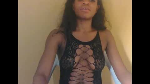 Snapshot of cherrycounty chatting on 10.03.25 cherry online show from 10.03.25