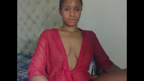 Snapshot of cherrycounty chatting on 10.27.25 cherry online show from 10.27.25