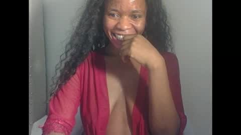 Snapshot of cherrycounty chatting on 10.28.25 cherry online show from 10.28.25