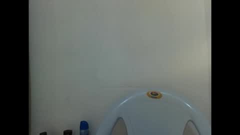 Snapshot of cherrycounty chatting on 11.10.25 cherry online show from 11.10.25