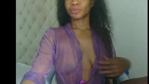 Snapshot of cherrycounty chatting on 11.14.25 cherry online show from 11.14.25