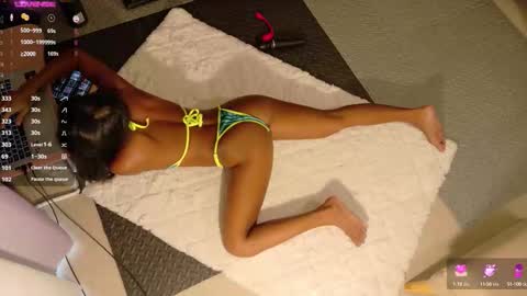 Snapshot of cherrycreme chatting on 09.24.25 Cherry online show from 09.24.25