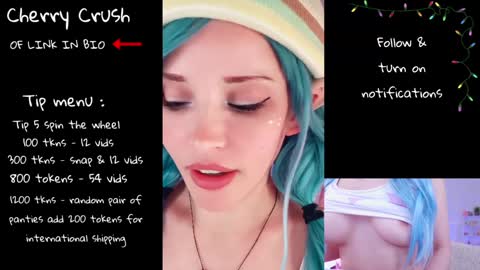 Snapshot of cherrycrush chatting on 11.17.25 Cherry Crush online show from 11.17.25