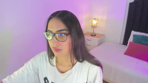 Snapshot of cherrylady2 chatting on 10.13.25 Cherry online show from 10.13.25