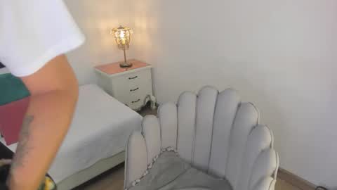 Snapshot of cherrylady2 chatting on 10.19.25 Cherry online show from 10.19.25