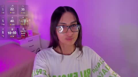 Snapshot of cherrylady2 chatting on 11.06.25 Cherry online show from 11.06.25