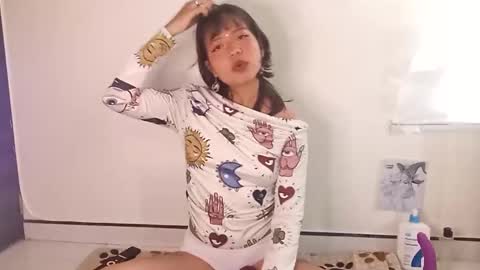 Snapshot of cherrywitchy chatting on 12.15.24 Cherry online show from 12.15.24