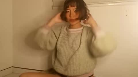 Snapshot of cherrywitchy chatting on 12.23.24 Cherry online show from 12.23.24