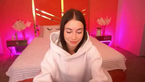 Snapshot of cherryylulu chatting on 10.07.25 cherryylulu online show from 10.07.25