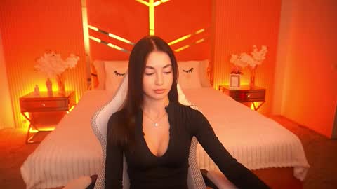 Snapshot of cherryylulu chatting on 10.28.25 cherryylulu online show from 10.28.25