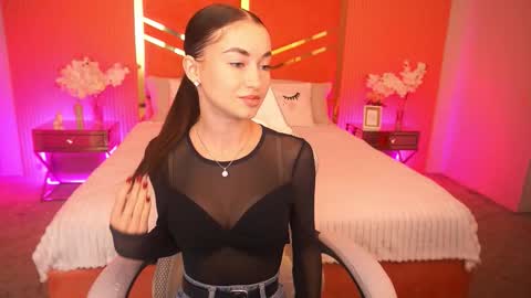 Snapshot of cherryylulu chatting on 10.29.25 cherryylulu online show from 10.29.25