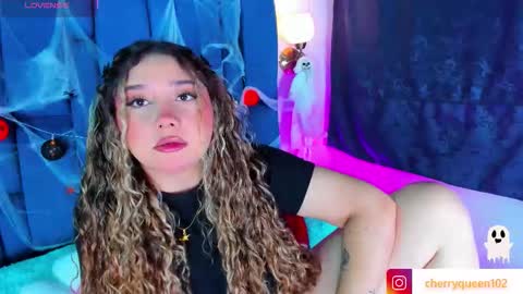 Snapshot of cherryyquen chatting on 10.17.25 Cherry Queen online show from 10.17.25