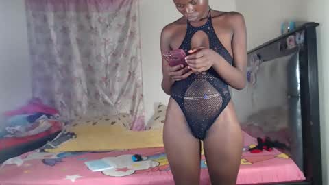 chessybee online show from 02.15.26