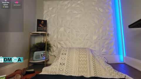 Chevi Blue online show from 02.09.26