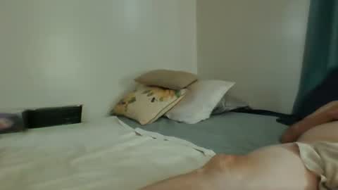 Snapshot of chevybear69 chatting on 09.26.25 Jade and Thomas online show from 09.26.25