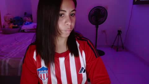 Snapshot of chiara_20 chatting on 04.24.26 Airam online show from 04.24.26