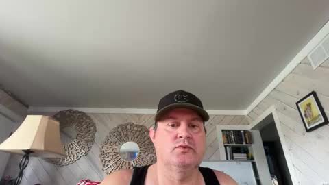 Snapshot of chicago23bulls chatting on 04.12.26 chicago23bulls online show from 04.12.26