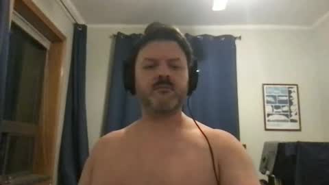 Snapshot of chicagoguy7183 chatting on 12.22.25 chicagoguy7183 online show from 12.22.25