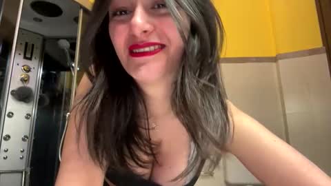 Snapshot of chicamala872876 chatting on 05.10.26 chicamala872876 online show from 05.10.26