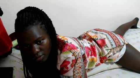 Snapshot of chichie_ chatting on 06.13.26 chichie_ online show from 06.13.26