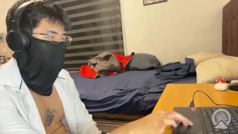 Snapshot of chicodelauni chatting on 02.20.26 chicodelauni online show from 02.20.26