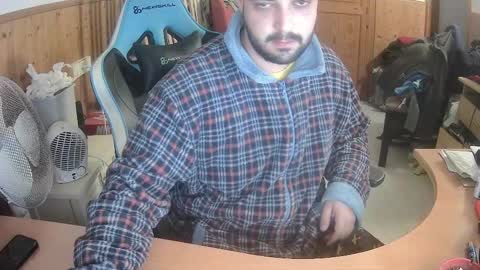 Snapshot of chicomallorca96 chatting on 12.29.24 chicomallorca96 online show from 12.29.24