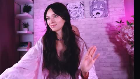 Vivian online show from 11.04.25