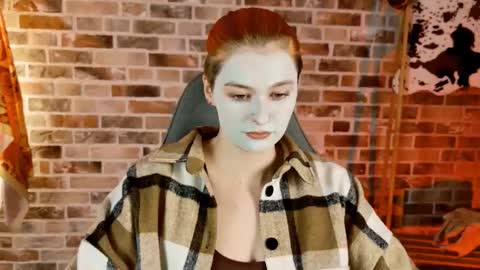 Bella online show from 10.28.25