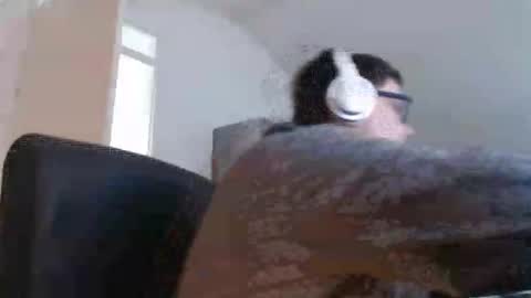 Snapshot of chillzonecam chatting on 10.17.25 chillzonecam online show from 10.17.25