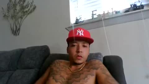 Snapshot of chino880172 chatting on 01.12.25 CHINO online show from 01.12.25