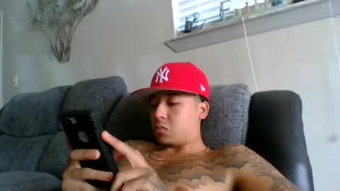 Snapshot of chino880172 chatting on 01.17.25 CHINO online show from 01.17.25