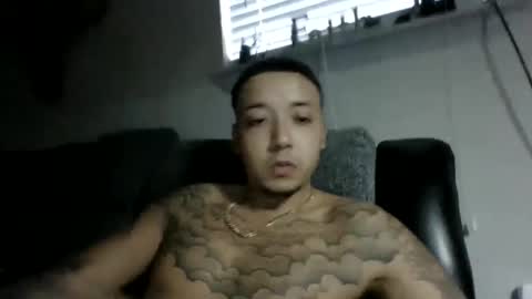 Snapshot of chino880172 chatting on 02.14.25 CHINO online show from 02.14.25