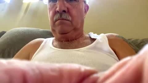 Snapshot of chip23456 chatting on 10.25.25 chip23456 online show from 10.25.25