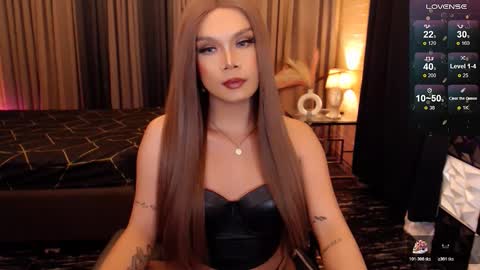 Snapshot of chixfranching chatting on 10.17.25 Franching Lee online show from 10.17.25