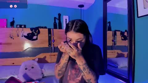 Chloeallennn  online show from 03.14.26