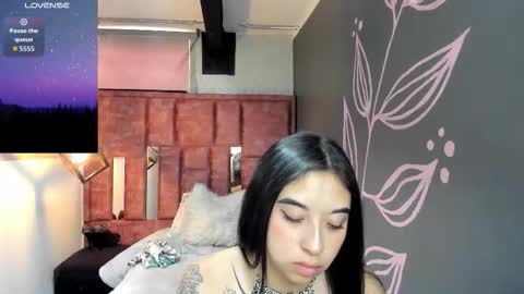 CHLOE online show from 10.06.25